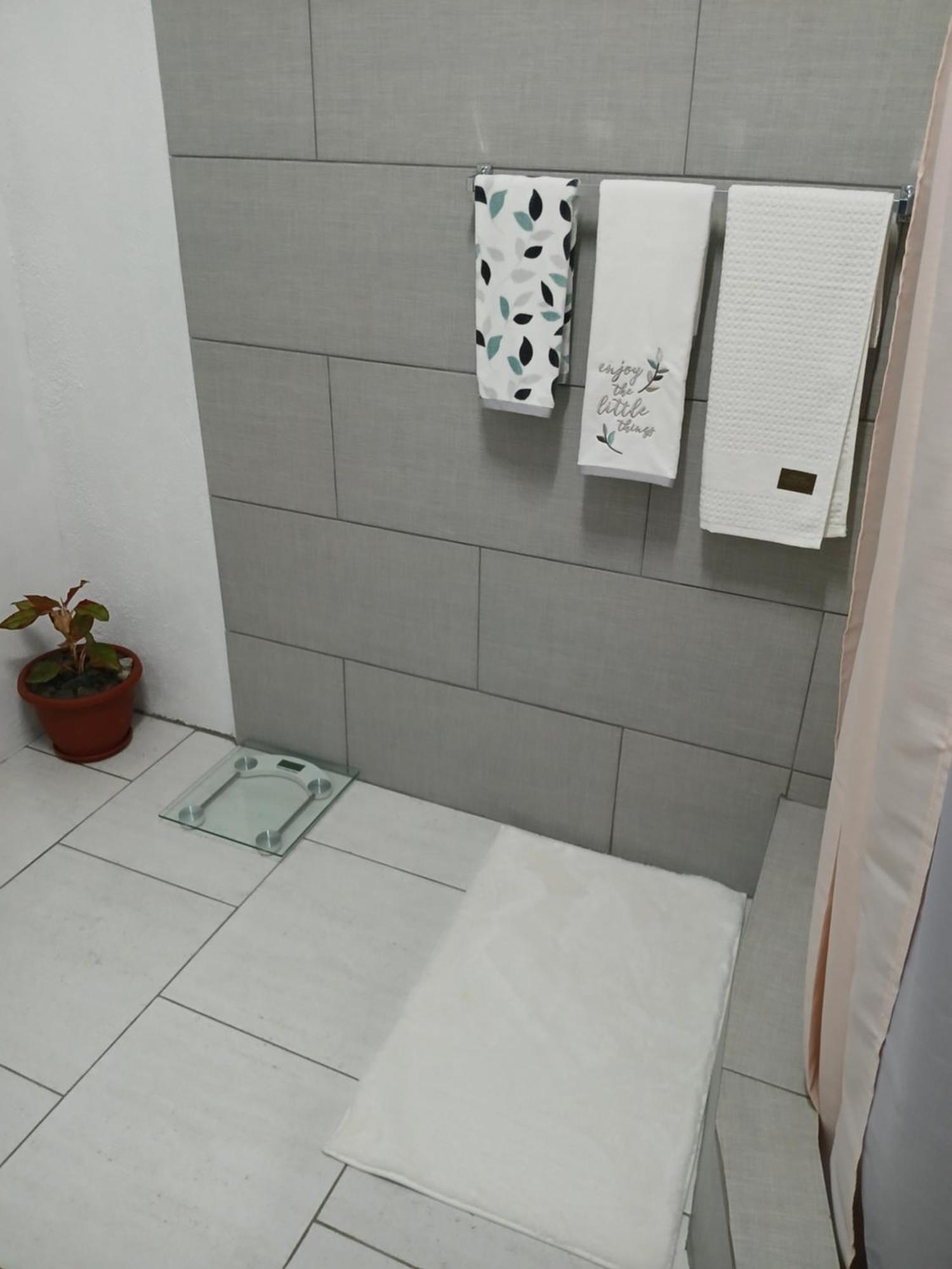Natrue'S Haven Bed & Breakfast Marigot ภายนอก รูปภาพ